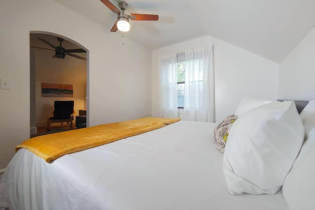 Historic W/Deck, King Bed & Air By Lake Michigan Manistee Luaran gambar